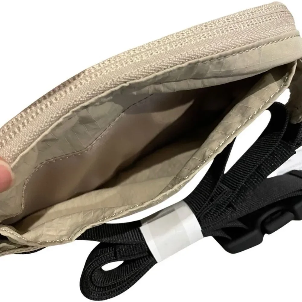 Lululemon Everywhere Mini Belt Bag OS Trench Black Hands Free Lightweight